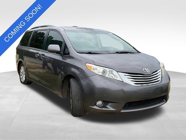 Used 2011 Toyota Sienna Limited w/ Premium Pkg FWD image 1