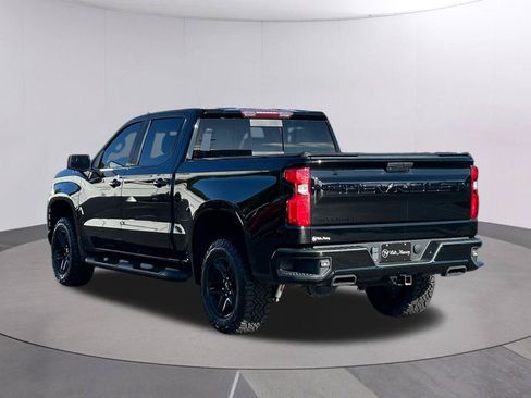 Used 2021 Chevrolet Silverado 1500 LT Trail Boss w/ Convenience Package II AWD/4WD image 3
