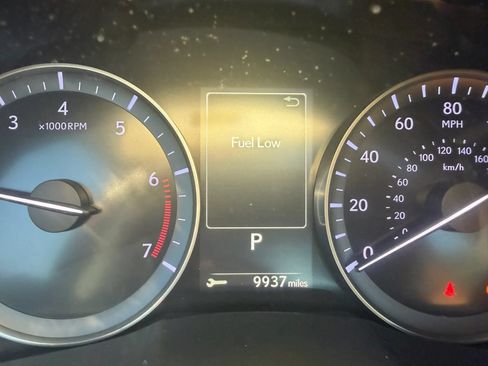 Used 2016 Lexus ES 350 w/ Premium Package w/Wood Trim FWD image 18