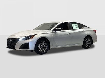 New 2025 Nissan Altima 2.5 SV