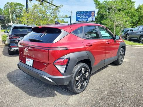 Used 2024 Hyundai Kona SEL AWD/4WD image 2