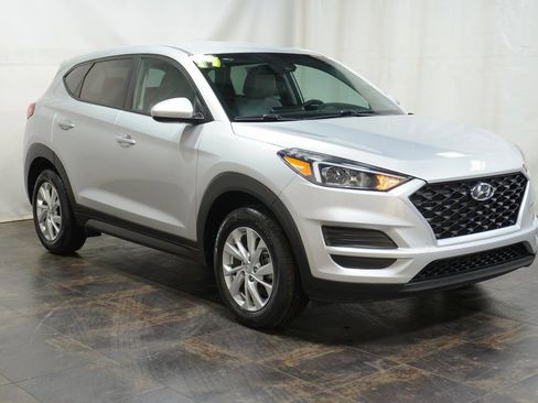 Used 2019 Hyundai Tucson SE image 1