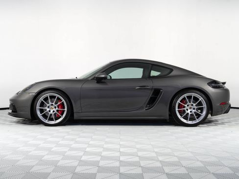 Used 2024 Porsche 718 Cayman GTS RWD image 15