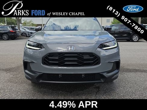 Used 2023 Honda HR-V Sport image 3