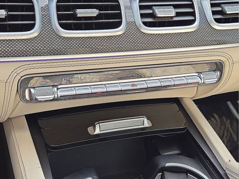 Used 2022 Mercedes-Benz GLE 53 AMG 4MATIC image 29