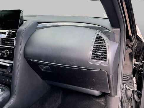 Certified 2024 Nissan Armada SL w/ Midnight Edition Package RWD image 17