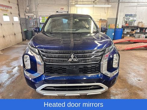 Used 2024 Mitsubishi Outlander SE image 8