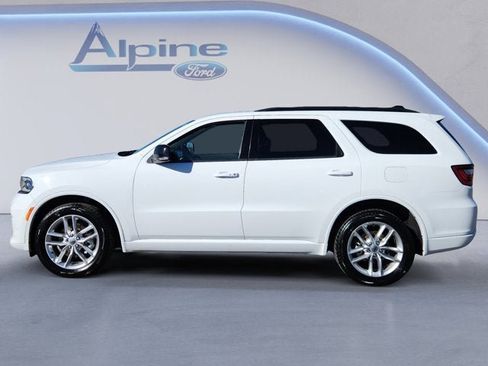 Used 2023 Dodge Durango GT image 2
