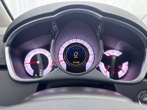 Used 2011 Cadillac SRX Premium image 16