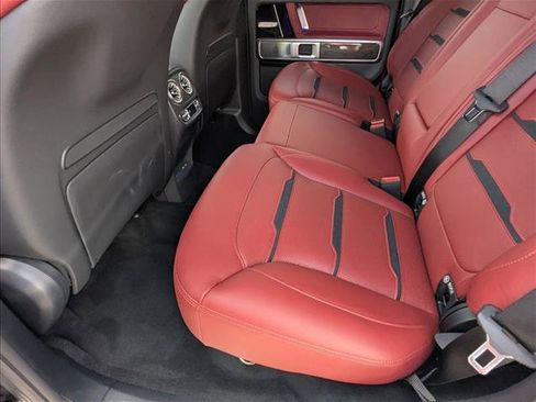 Used 2026 Mercedes-Benz G 63 AMG 4MATIC image 15