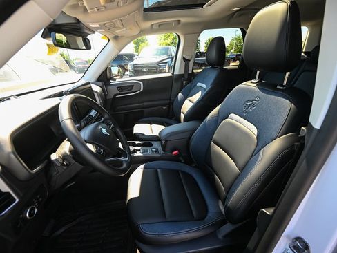 Certified 2025 Ford Bronco Sport Outer Banks w/ Outer Banks Tech Package+ AWD/4WD image 19
