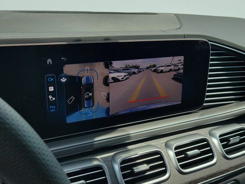 New 2026 Mercedes-Benz GLS 580 4MATIC image 29
