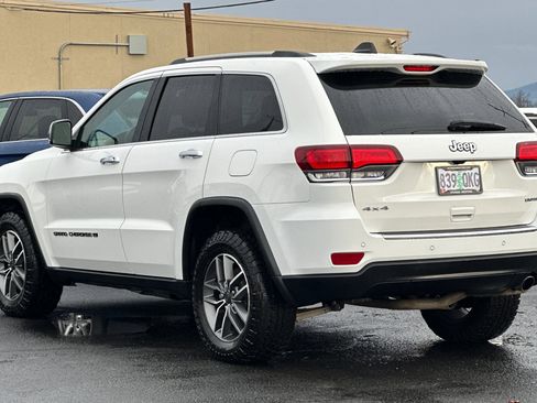 Used 2022 Jeep Grand Cherokee Limited image 6