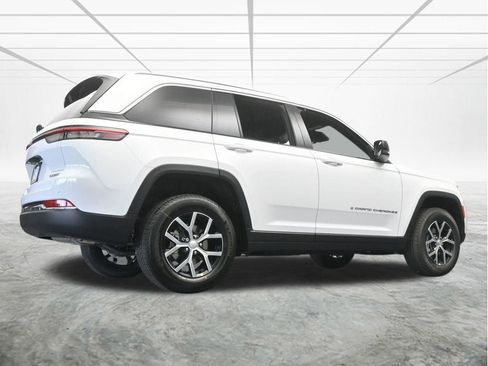 Used 2025 Jeep Grand Cherokee Limited image 60