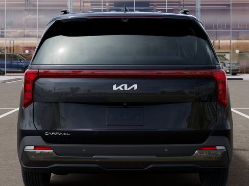 New 2026 Kia Carnival SX w/ SX Dark Edition Package FWD image 13