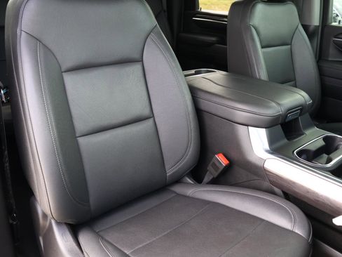 Used 2025 Chevrolet Silverado 3500 LTZ w/ LTZ Texas Edition image 19