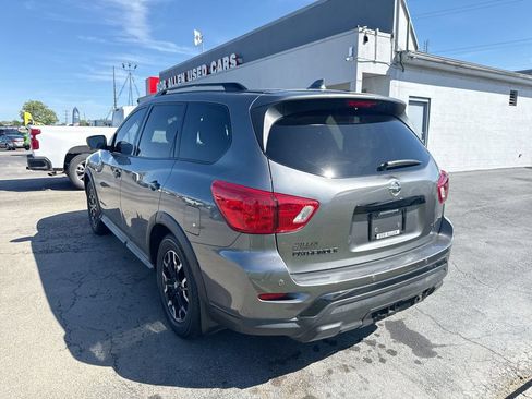 Used 2020 Nissan Pathfinder SL FWD image 4