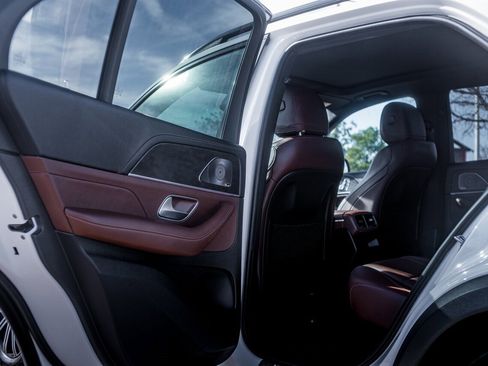 Used 2024 Mercedes-Benz GLE 350 4MATIC image 35