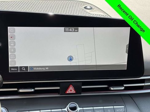 Used 2024 Hyundai Elantra SEL FWD image 16