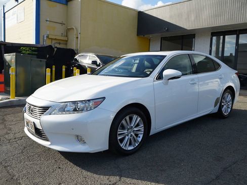 Used 2013 Lexus ES 350 FWD image 5