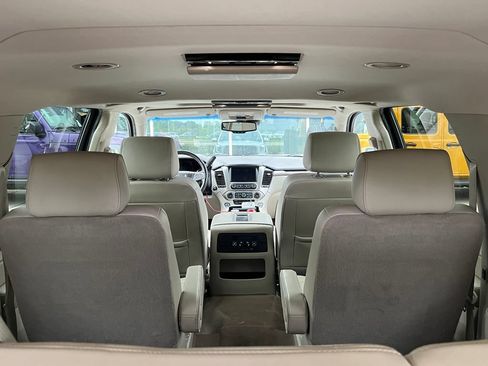 Used 2018 GMC Yukon XL Denali w/ Open Road Package AWD/4WD image 8