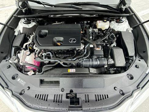 Certified 2025 Lexus ES 300h w/ Premium Package image 27