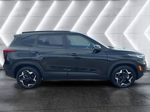 Used 2025 Kia Seltos S image 4