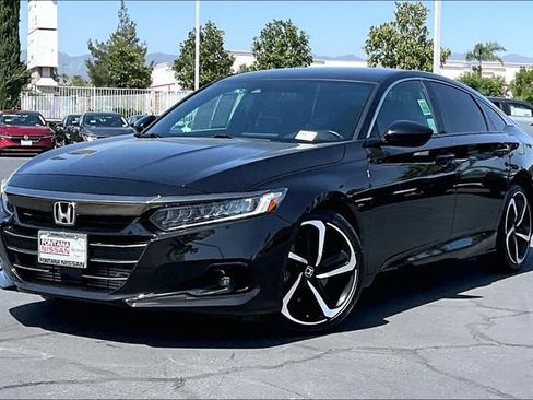 Used 2021 Honda Accord Sport image 2
