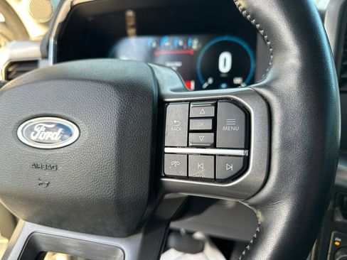 Used 2022 Ford F150 Lariat image 23