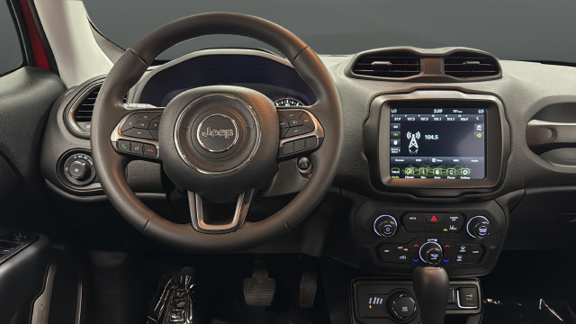 Used 2022 Jeep Renegade Latitude AWD/4WD image 11