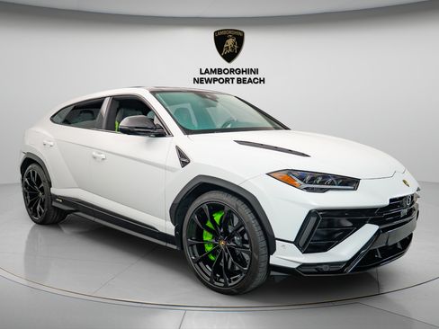 Used 2023 Lamborghini Urus S AWD/4WD image 1