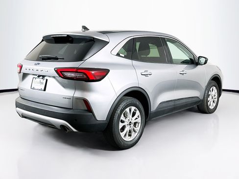 Used 2024 Ford Escape Active w/ Tech Pack #1 AWD/4WD image 9