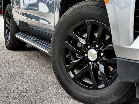 Used 2024 Chevrolet Tahoe LT image 2