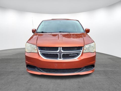 Used 2012 Dodge Grand Caravan SXT image 19