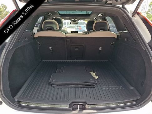 Certified 2026 Volvo XC60 B5 Plus AWD/4WD image 31