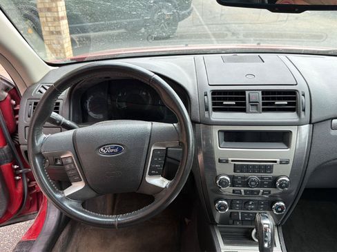 Used 2010 Ford Fusion SEL FWD image 4