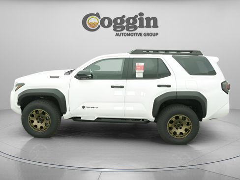 New 2026 Toyota 4Runner Trailhunter AWD/4WD image 6