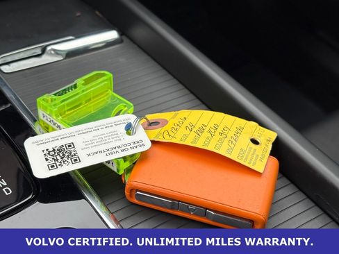 Certified 2024 Volvo XC60 B5 Core image 38
