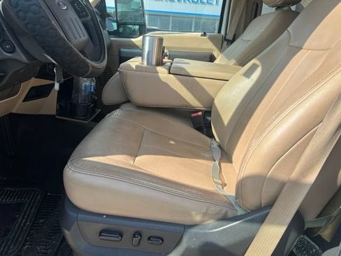 Used 2015 Ford F250 Lariat w/ Chrome Package AWD/4WD image 9