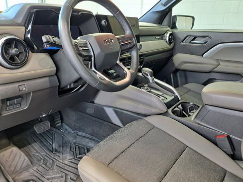 Used 2024 Chevrolet Colorado ZR2 w/ ZR2 Bison Edition image 9