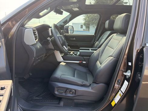 Used 2025 Toyota Tundra Limited image 17