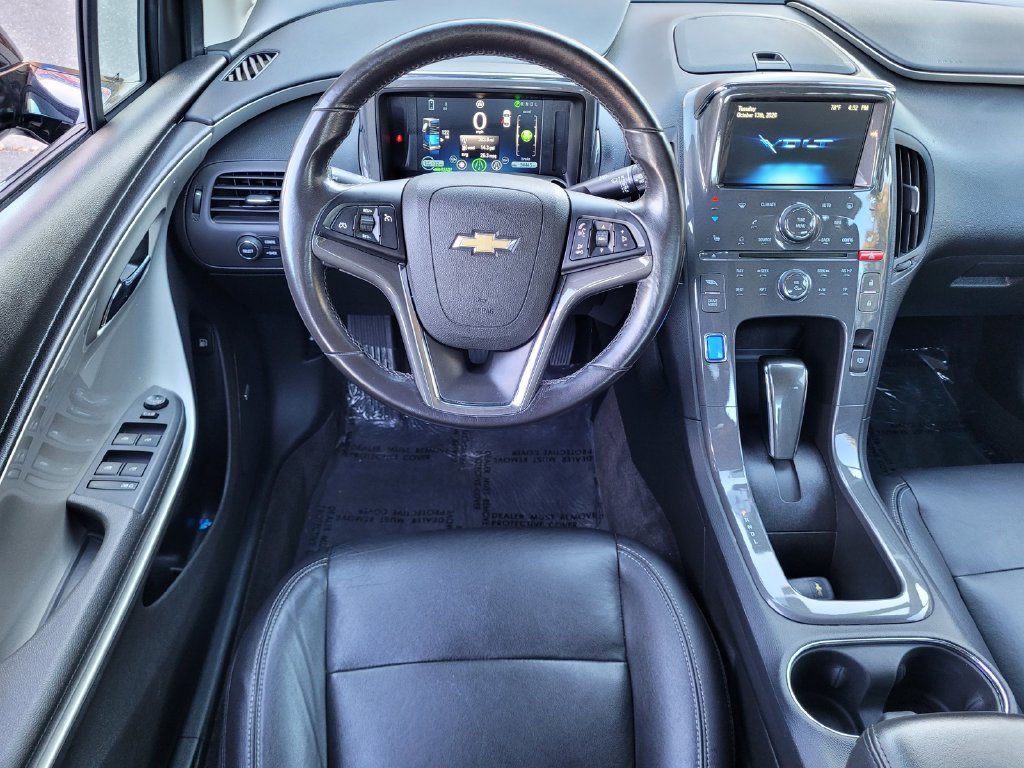 Used 2015 Chevrolet Volt Premium w/ Premium Trim Package FWD image 11