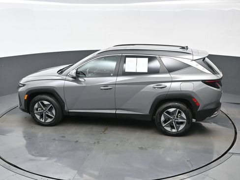 Used 2025 Hyundai Tucson SEL AWD/4WD image 38
