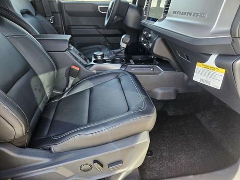 New 2026 Ford Bronco Outer Banks AWD/4WD image 12