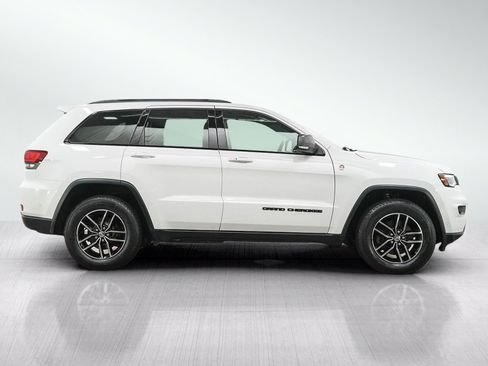 Used 2018 Jeep Grand Cherokee Trailhawk w/ Trailhawk Luxury Group AWD/4WD image 6