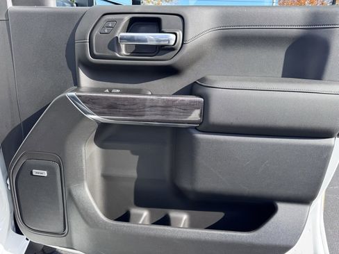 Used 2022 Chevrolet Silverado 2500 LTZ w/ LTZ Convenience Package image 25