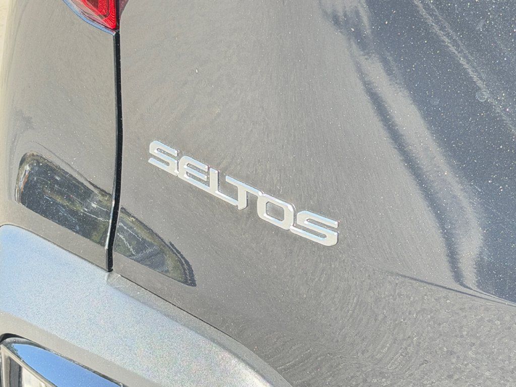 Used 2024 Kia Seltos SX w/ SX Sunroof Package AWD/4WD image 35