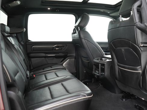Used 2019 RAM 1500 Limited AWD/4WD image 12