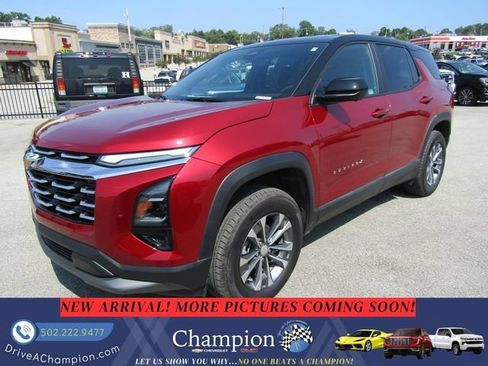 Used 2026 Chevrolet Equinox LT w/ Convenience Package II AWD/4WD image 1