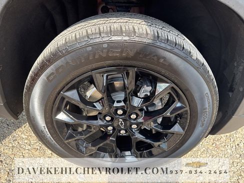 Used 2024 Chevrolet Traverse LT w/ Midnight/Sport Edition image 36